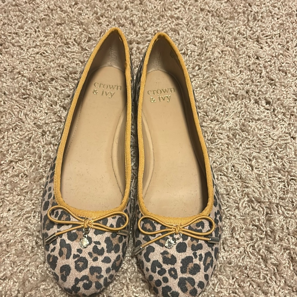 Crown and Ivy ballet flats… Brand new, never worn